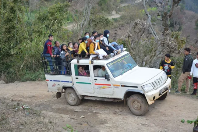 धुलाम्मे कर्णालीसँगै जोखिम यात्रा