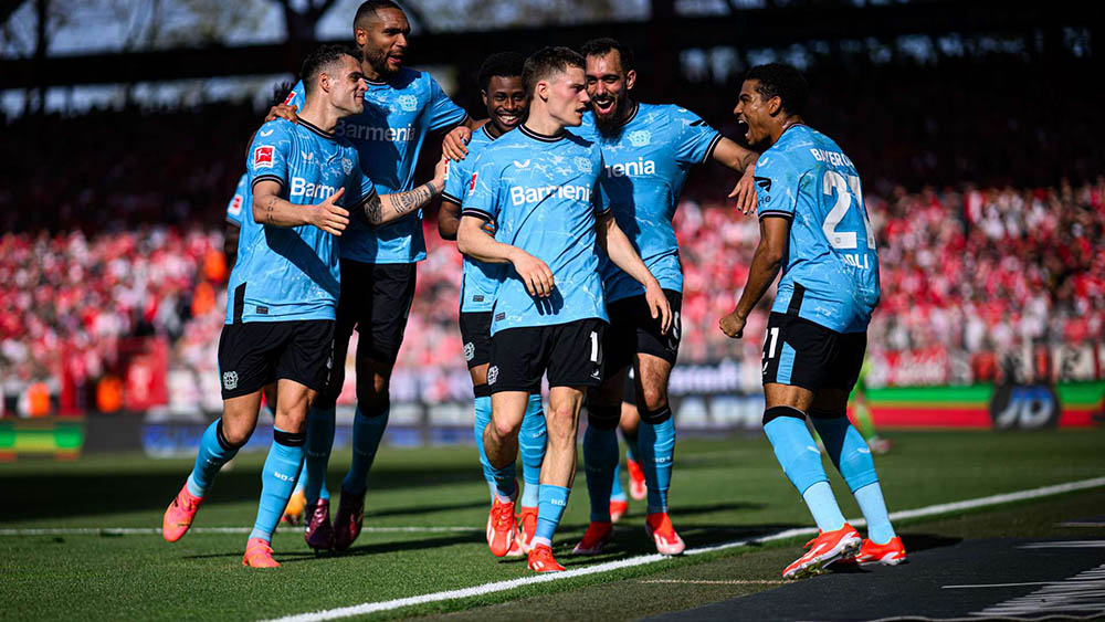 बुण्डेसलिगामा लिभरकुसन उपाधि जित नजिक, बायर्नको अर्को हार