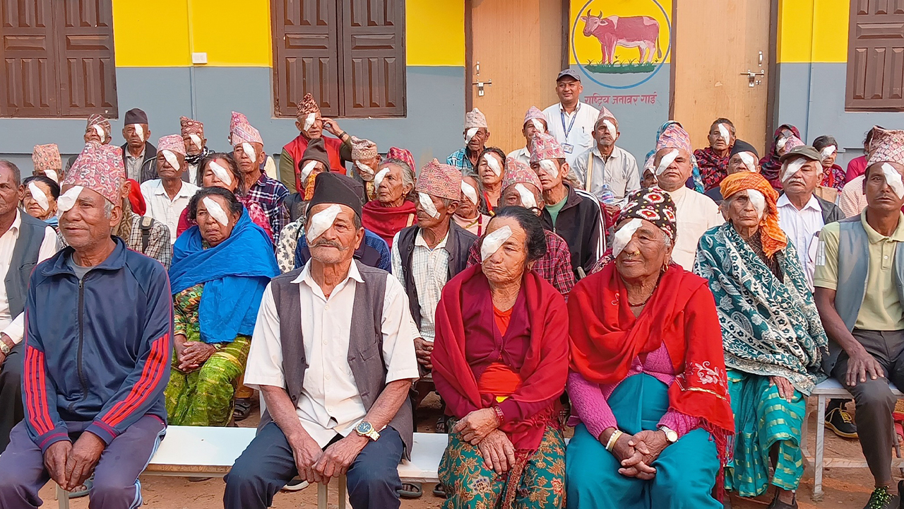 निःशुल्क आँखा शिविरबाट एक हजार लाभान्वित