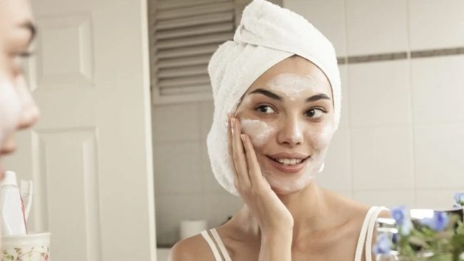 चामलबाट यसरी बनाउनुहोस् एन्टी रिङ्कल क्रिम, हट्नेछ चाउरीपना