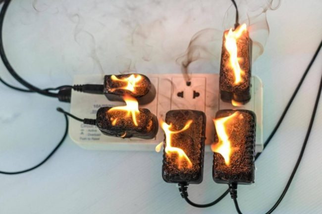 उच्च गतिको विद्युत् प्रवाह हुँदा ६० घरमा क्षति