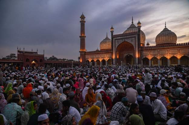 आज ईद उल फित्र पर्व मनाइँदै