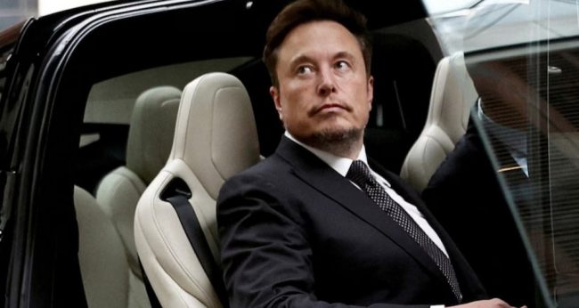 एलन मस्कले टेस्लाका ६ हजार कर्मचारी हटाउने