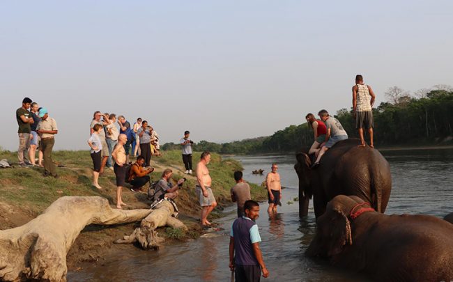 मार्चमा एक लाख २८ हजार विदेशी पर्यटक नेपाल भित्रिए
