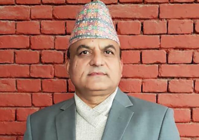 गण्डकीका मुख्यमन्त्री पाण्डेले राजीनामा दिँदै