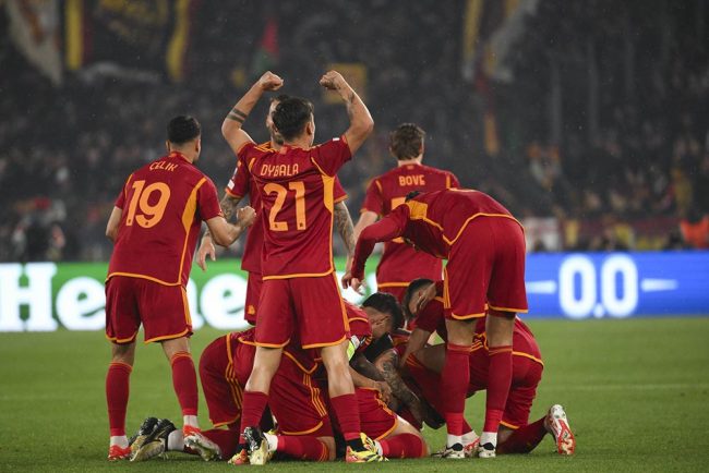 युरोपा लिगको सेमिफाइनलको समीकरण पुरा