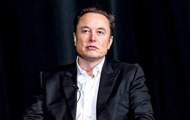 मस्क भन्छन्– रकेट एकअर्कामा होइन, ताराहरुमा पठाऊ!