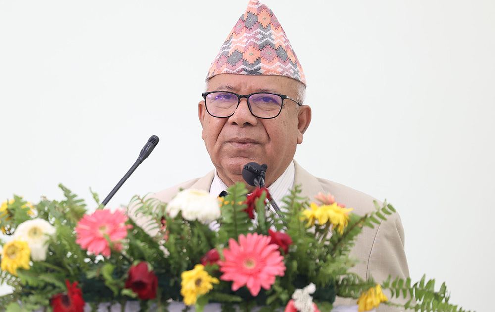 कांग्रेसलाई शत्रु ठानेर अगाडि बढे पार्टी सकिन्छ: अध्यक्ष नेपाल