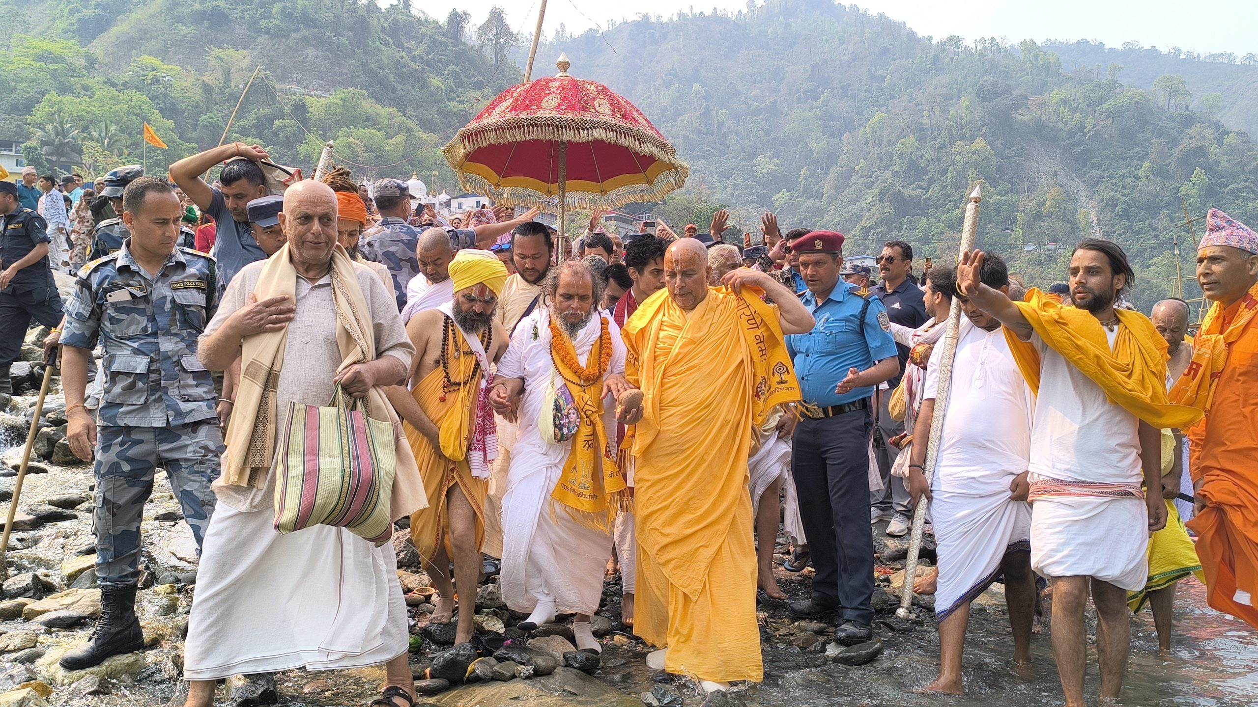 महाकुम्भ मेलामा शाहीस्नान