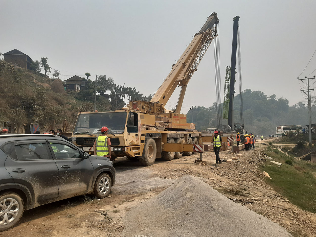 मुुग्लिन-पोखरा सडकका चार ठाउँमा ‘प्रिकाष्ट’ प्रविधि प्रयोग गरेर पुल बनाइँदै