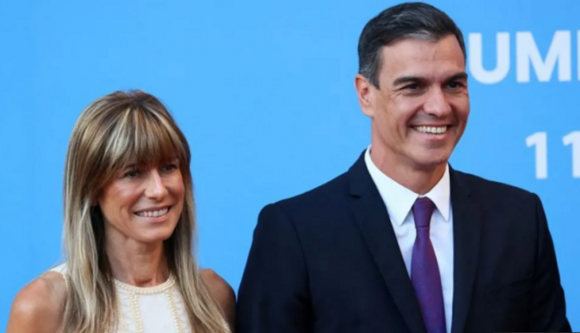 आफ्नी पत्नीविरुद्ध अनुसन्धान सुरु भएपछि स्पेनका प्रधानमन्त्रीले सार्वजनिक काम बन्द गरे