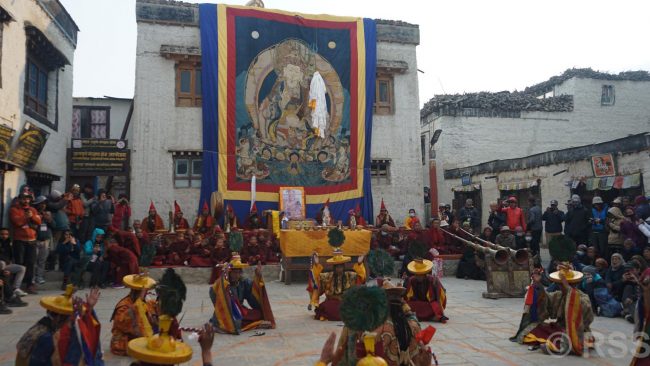 लोमान्थाङमा ऐतिहासिक ‘तिजी’ पर्वको रौनक, लोवा समुदायकाे सवैभन्दा ठूलो पर्व