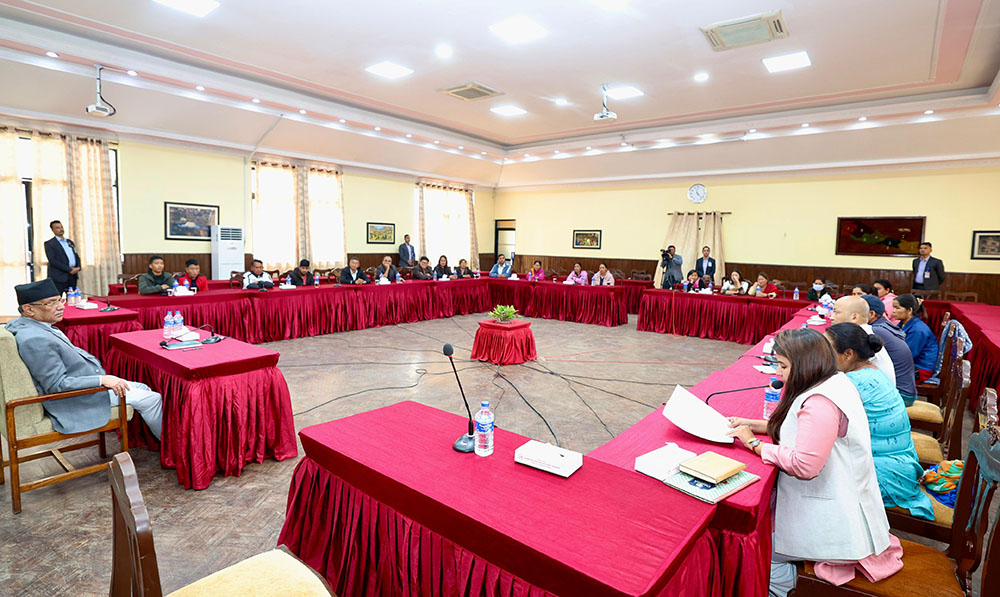 रुसी सेनामा आबद्ध नेपालीका परिवारसँग प्रधानमन्त्रीले भने- फिर्ता ल्याउन कूटनीतिक पहल गर्छु