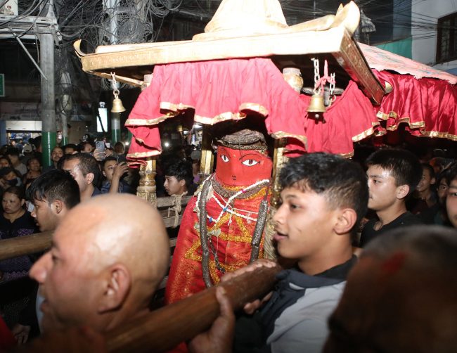 रातो मछिन्द्रनाथ रथ तान्न सुरू