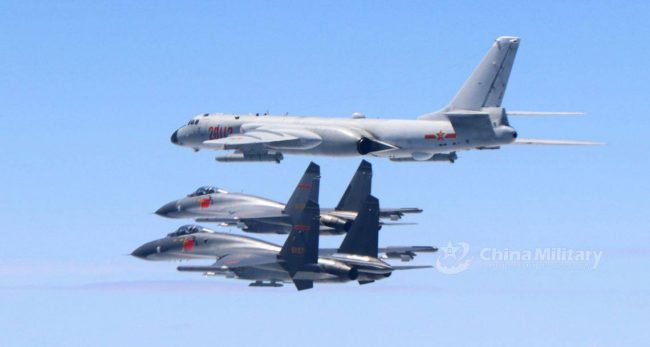 चीनद्वारा ४५ वटा विमान र ६ वटा नौसैनिक पानीजहाजद्वारा ताइवानको घेराबन्दी !