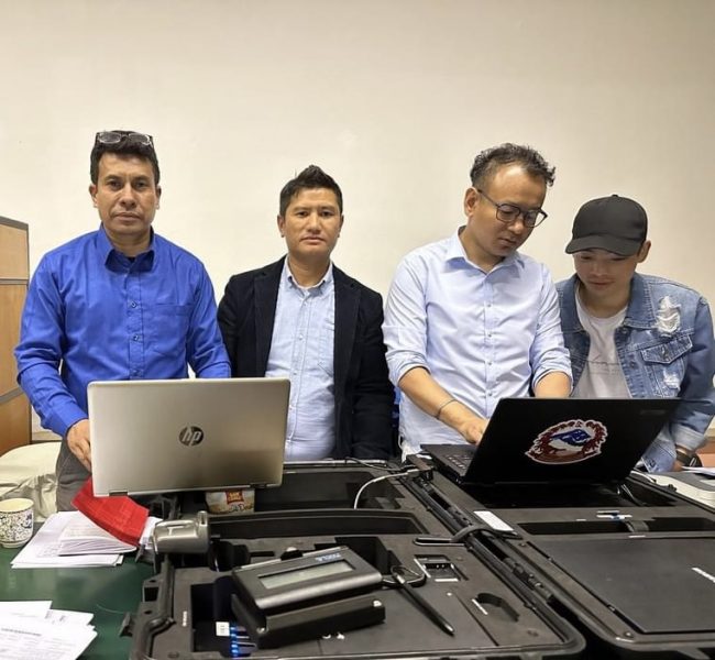 इटालीको पिसा सहरमा नेपाली पासपोर्ट बनाउन घुम्ती सेवा