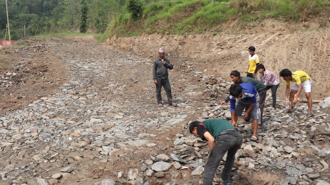 भोजपुर– खोटाङ जोडिने कोट–पाँचधारे सडकखण्ड स्तरोन्नति हुँदै