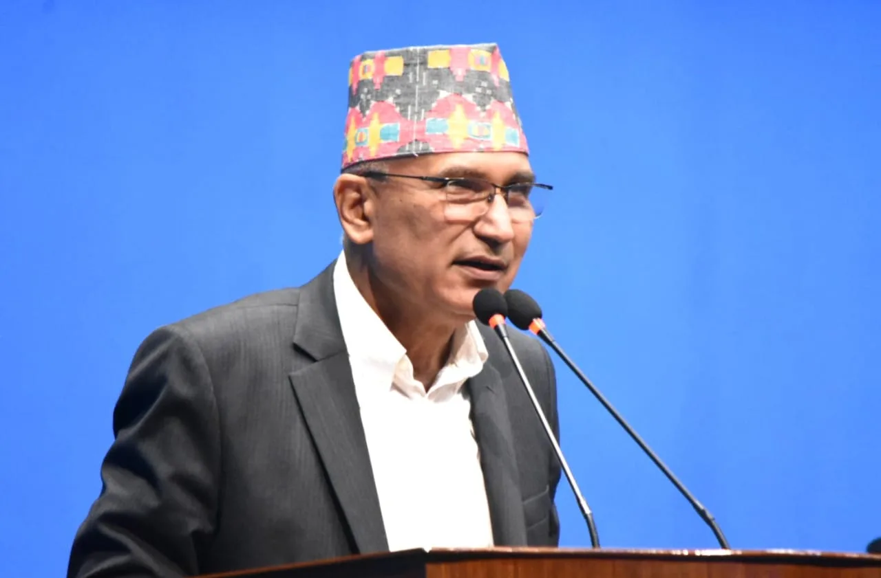 एमाले अध्यक्ष ओलीसँग कांग्रेसले लिखित रूपमा माफी माग्नुपर्ने एमालेको माग