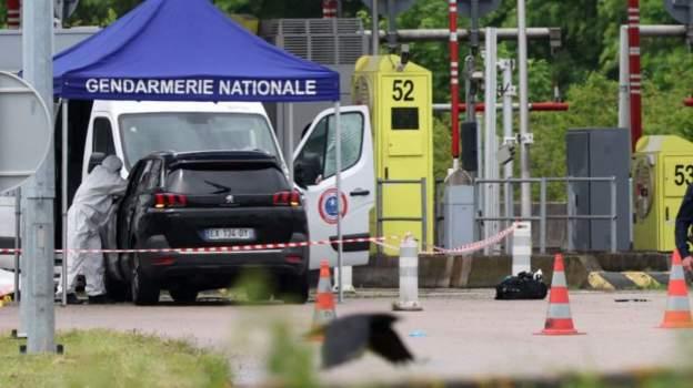 फ्रान्समा कैदी बोकेको भ्यानमा आक्रमण, दुई प्रहरीको मृत्यु, कैदी फरार