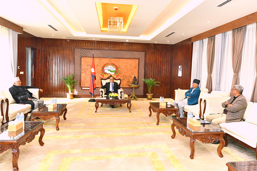 प्रधानमन्त्री निवासमा प्रमुख दलका शिर्ष नेताहरु छलफलमा