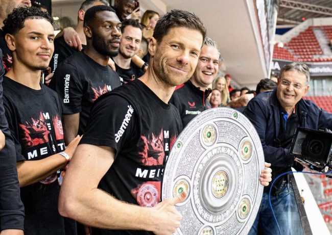 अपराजित लिभरकुसेन बुण्डेसलिगाको उपाधि बिजेता