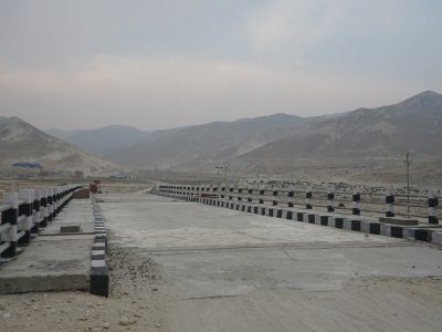 लोमान्थाङको नाम्डोक खोलामा पक्की पुल निर्माण