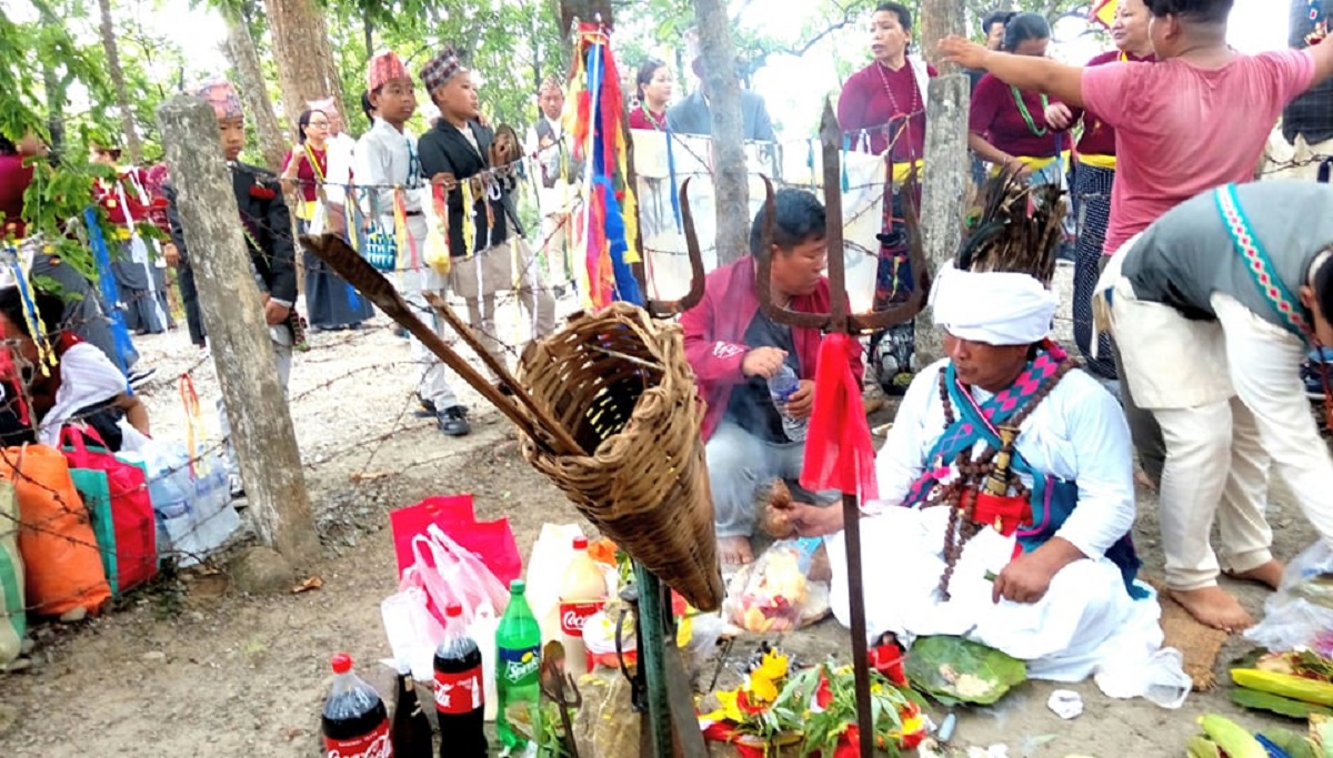 भूमेस्थानमा पूजा, आराधना गरी मनाइँदै उँभौली पर्व