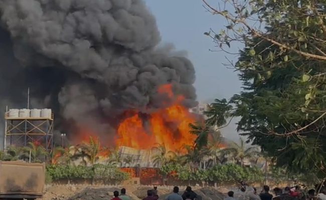गुजरातमा आगलागीमा परी २२ जनाको मृत्यु