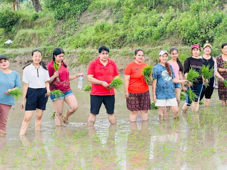 कृषि उत्पादनमा आत्मनिर्भर बन्न कृषकलाई थप प्रोत्साहित गर्नुपर्छ: सांसद ढकाल