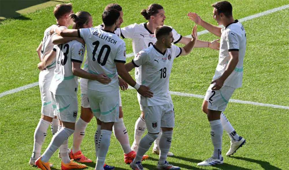 अस्ट्रियासँग नेदरल्याण्डस् स्तब्ध