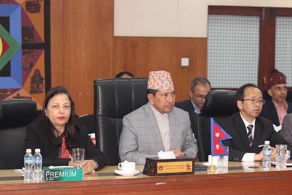 वैदेशिक रोजगार मागपत्रको प्रमाणीकरण साउनदेखि अनलाइन मार्फत हुन्छः परराष्ट्रमन्त्री श्रेष्ठ