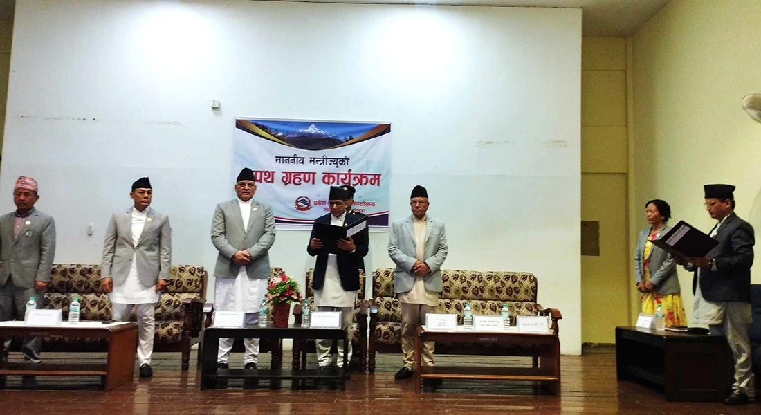 फणीन्द्रले देवकोटाले लिए पुन: मन्त्रीको शपथ