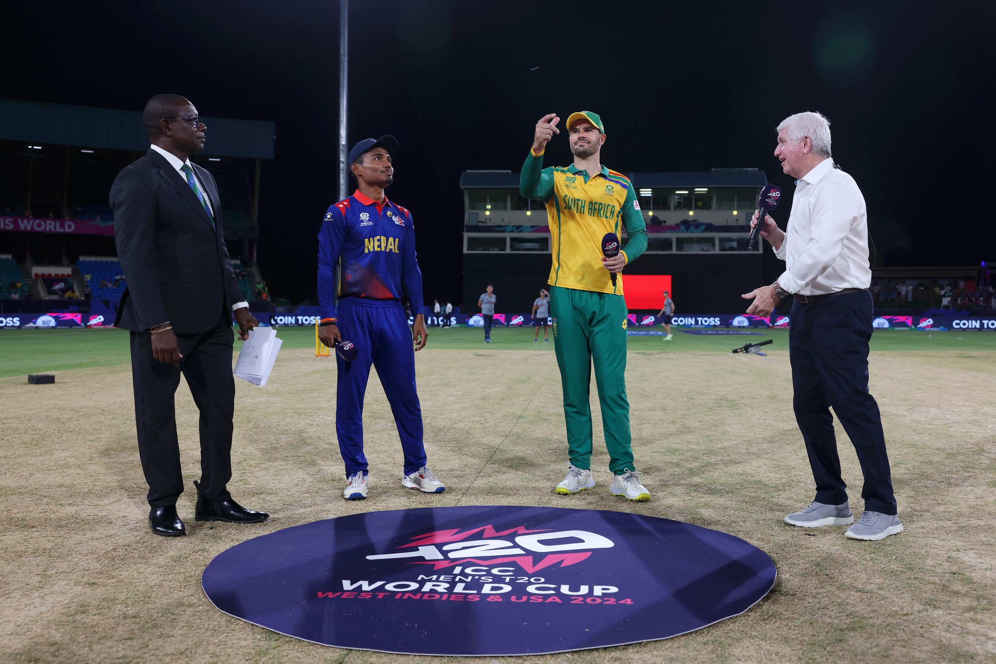 विश्वकप क्रिकेटः नेपालले दक्षिण अफ्रिकाविरुद्ध टस जितेर बलिङ गर्दै