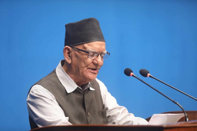 चित्रबहादुर केसीको टिप्पणी– संसदमा रमाइलो छैन, वाक्क लागेर निदाएछु