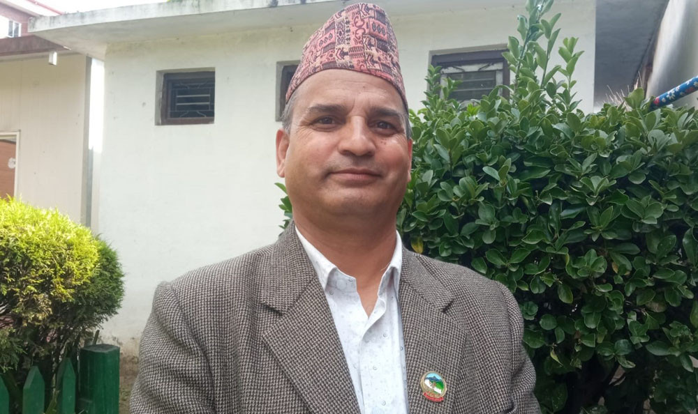 माओवादीको कारबाहीविरुद्ध सर्वोच्च अदालत पुगे फणीन्द्र देवकोटा