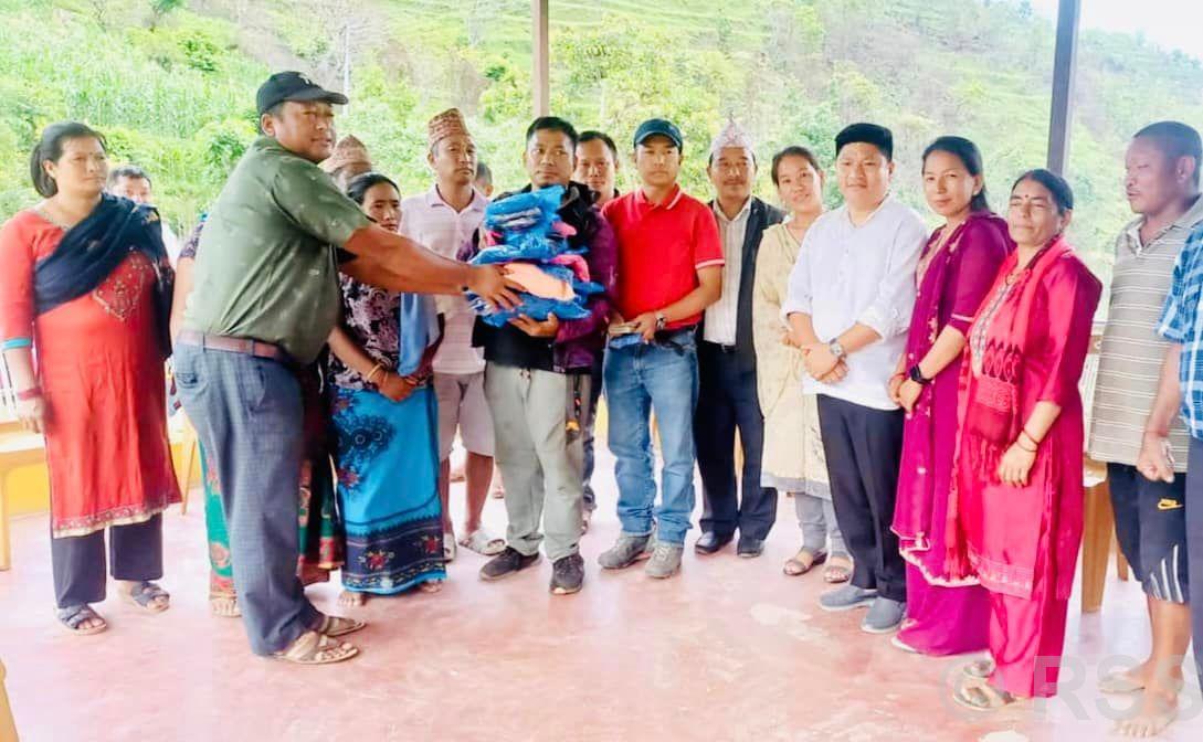 पाल्पाका अग्निपीडितलाई प्रवासी नेपालीको सहयोग