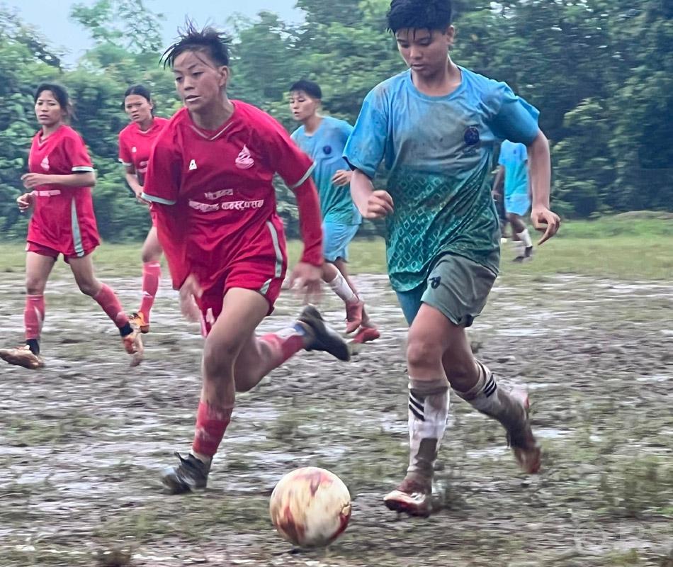 कोशी प्रदेशस्तरीय महिला फुटबल प्रतियोगिताको फाइनलमा झापा र भोजपुर प्रवेश