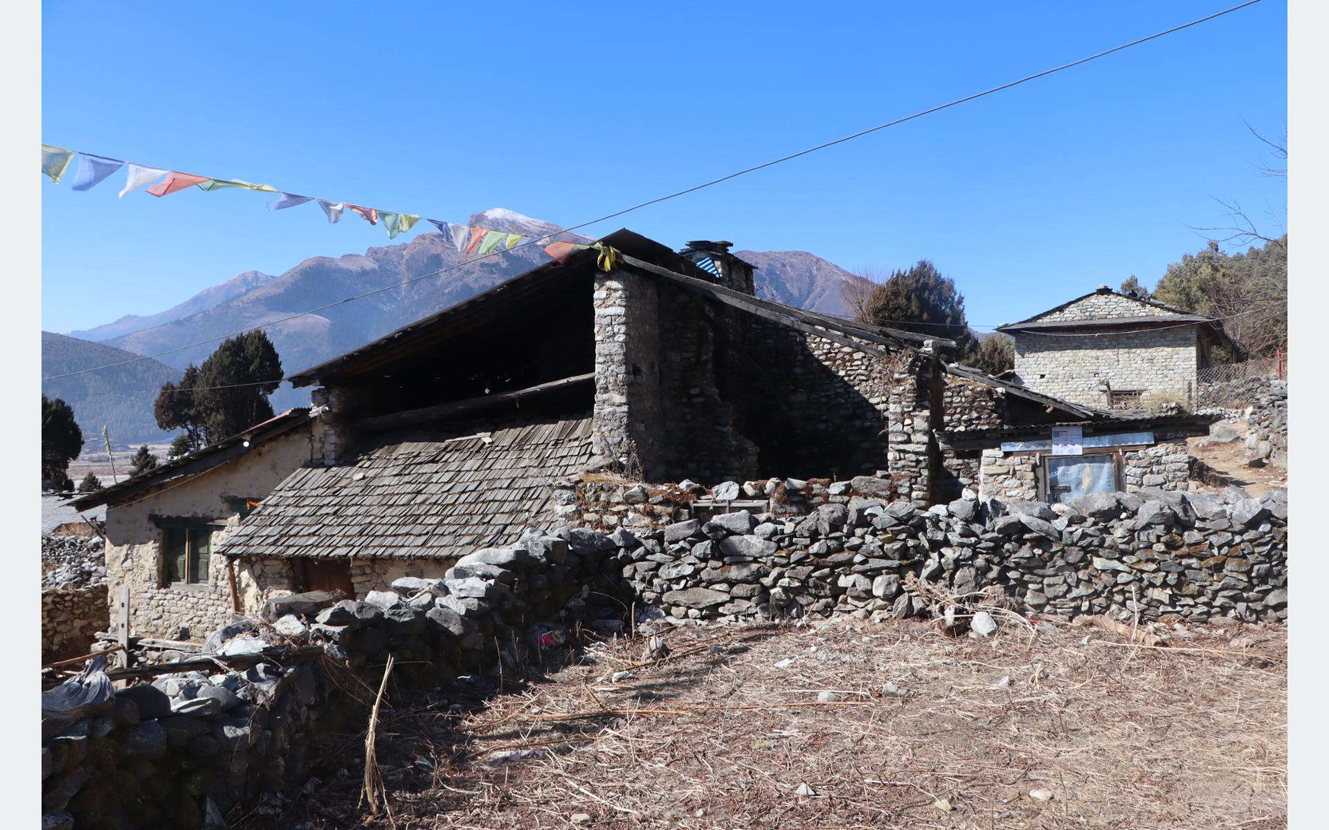 ढोरपाटनकाे तिब्बतीयन शरणार्थी बस्ती सुनसान, भवन पनि जीर्ण बन्दै