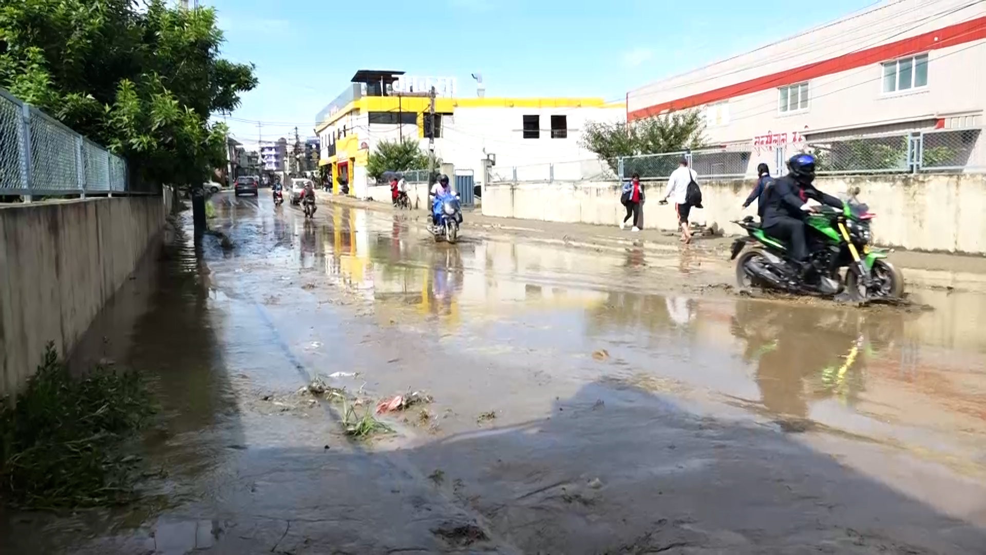 काठमाडौं उपत्यकाका बिभिन्न स्थान डुवानमा (भिडियो)
