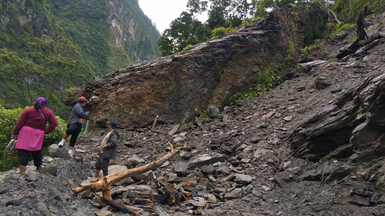 बेनी–जोमसोम सडक अवरुद्ध