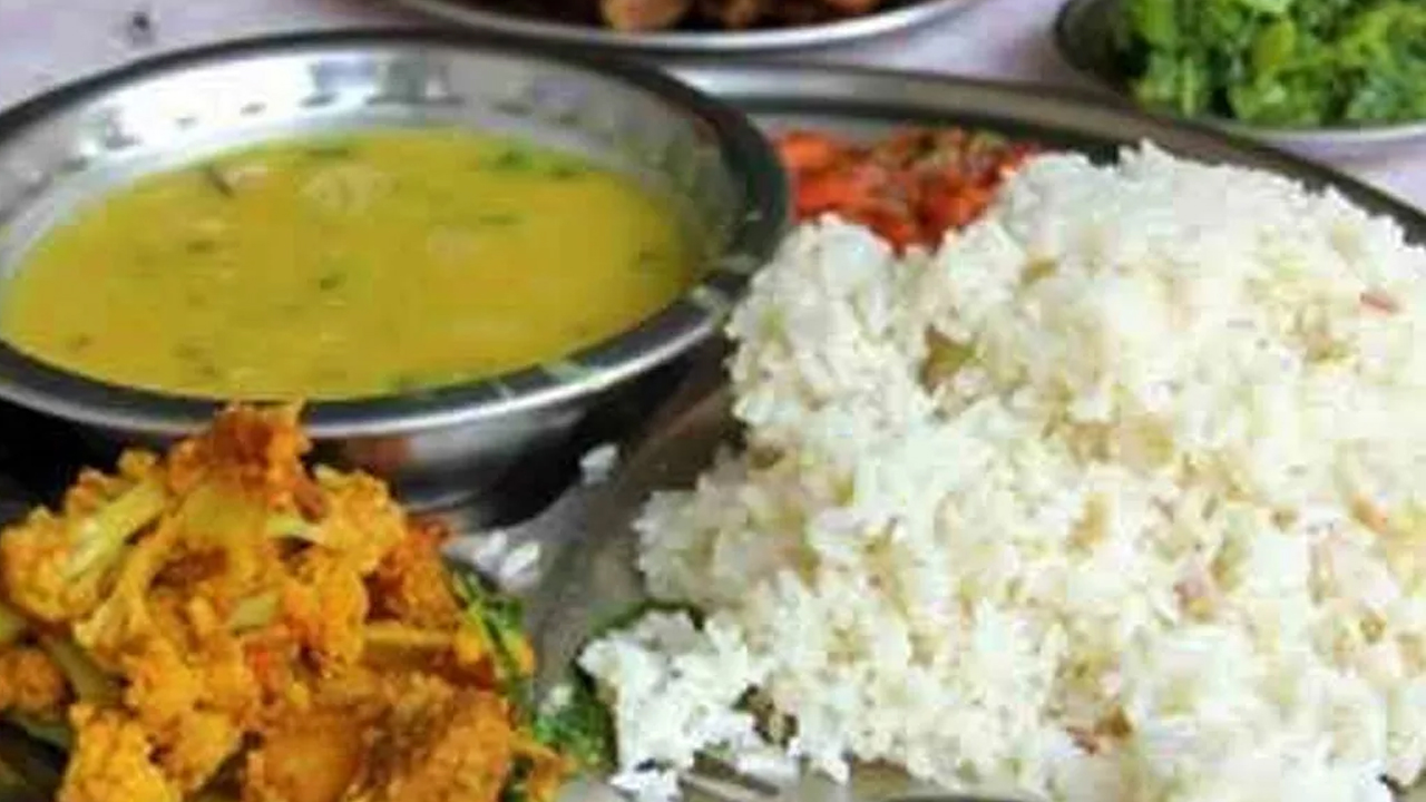 बासी खानेकुरा बिक्री गर्ने धादिङको न्यू रिया होटललाई दुई लाख जरिवाना