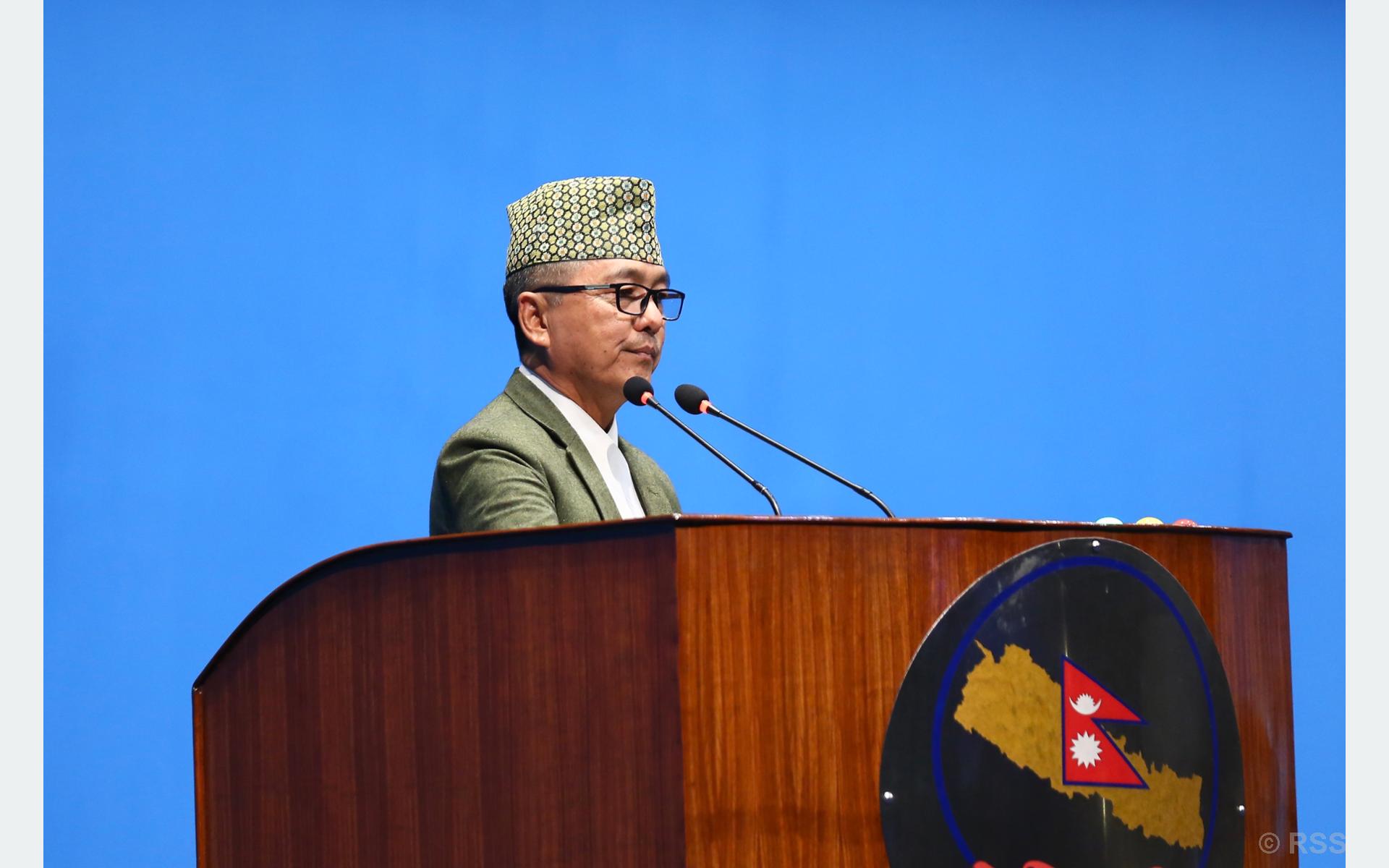 कांग्रेस र एमालेबीच कुन मन्त्रीले कसरी छिटो पैसा कमाउने भन्ने प्रतिस्पर्धा छ : अध्यक्ष लिङदेन