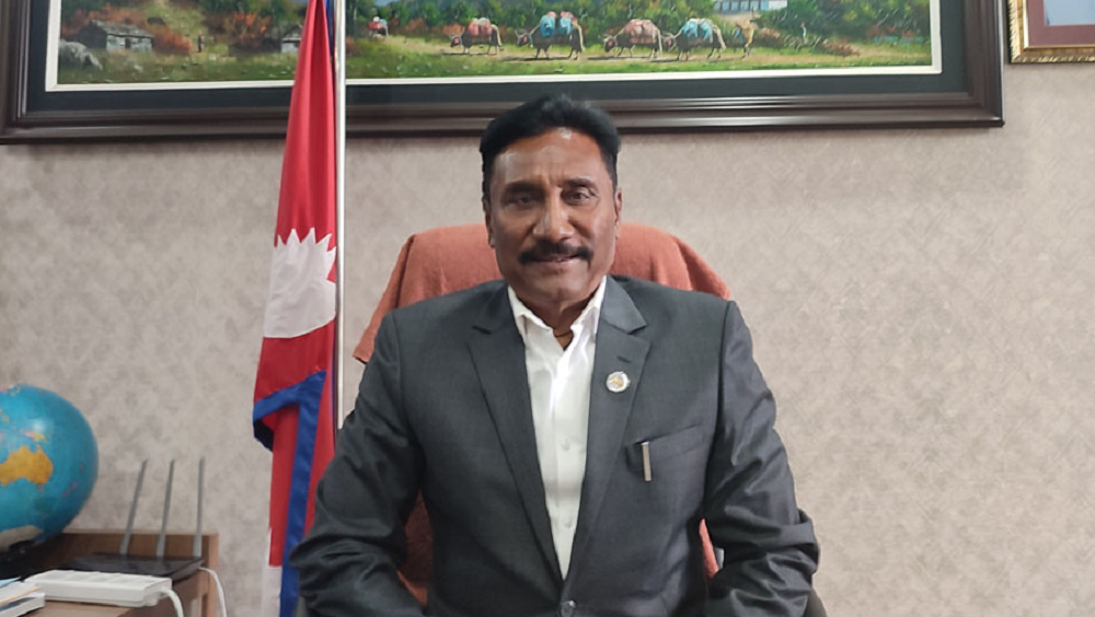 छोरीलाई प्रयोग गरेर महन्थ ठाकुरलाई वशमा पार्दै २० औं पटक मन्त्रीको शपथ