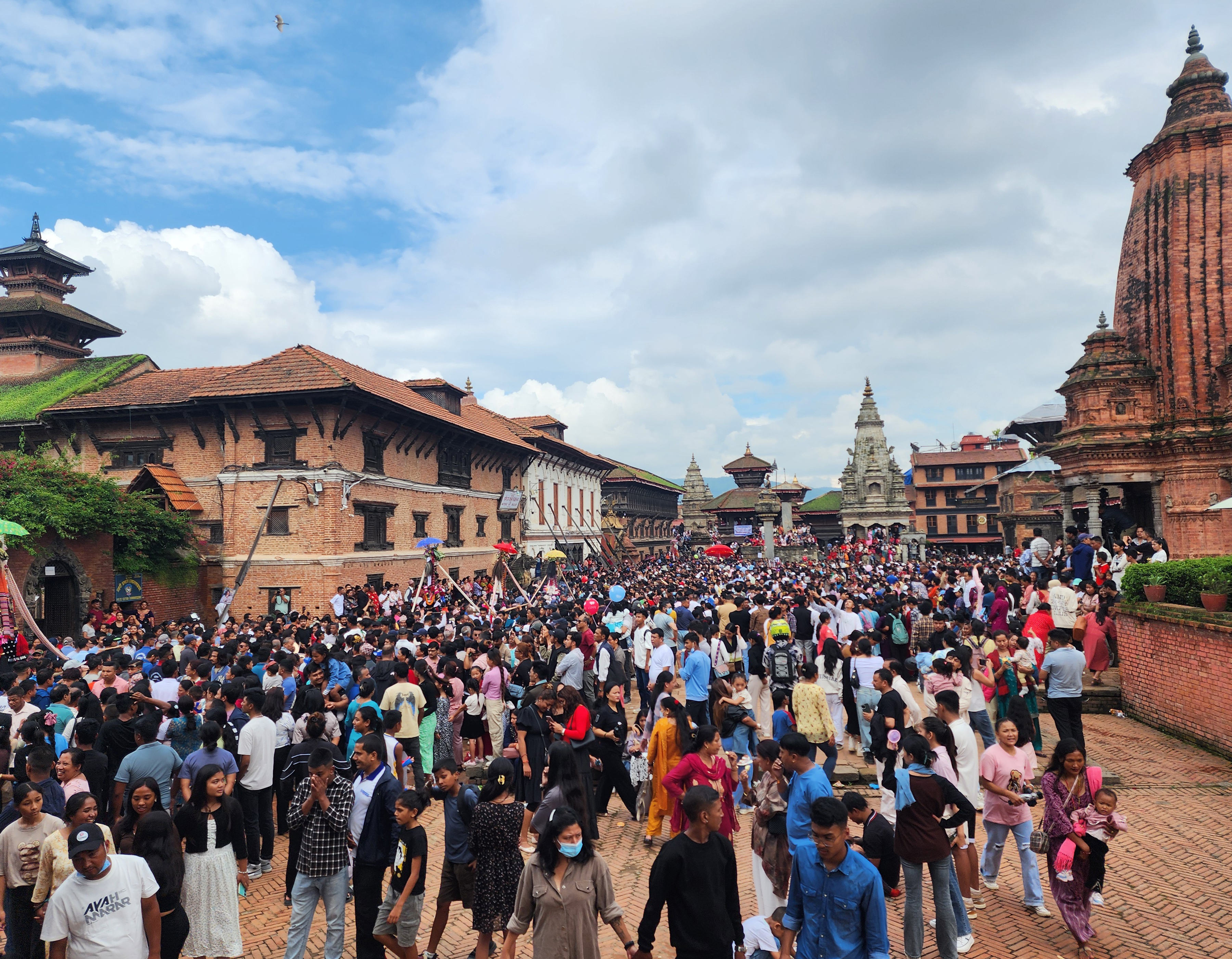 भक्तपुरमा गाईजात्रा सम्पन्न