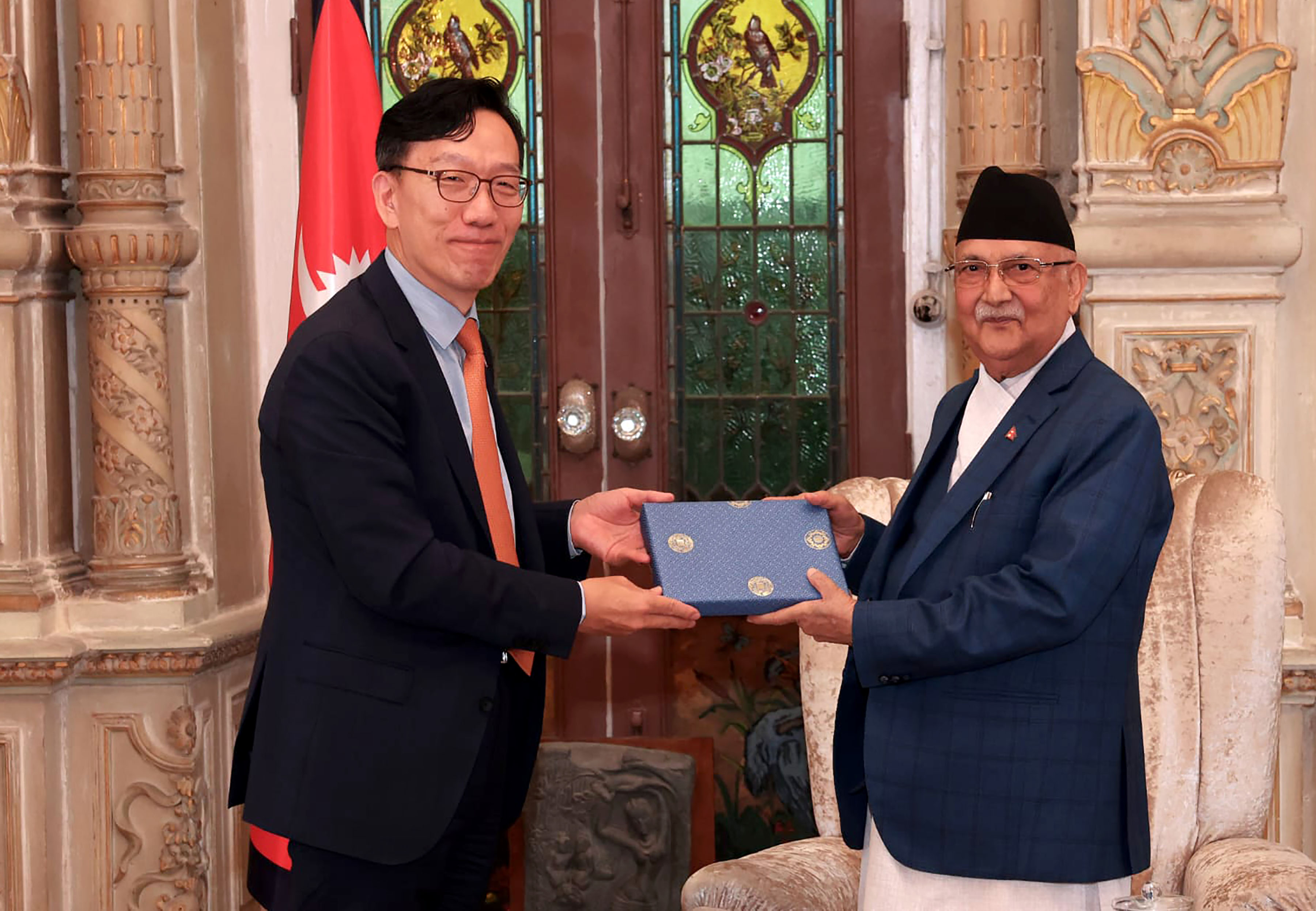 प्रधानमन्त्रीसँग दक्षिण कोरियाली राजदूतको भेट