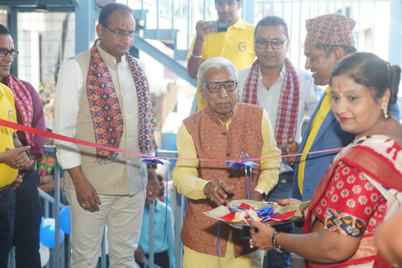 कजारिया रमेश टायल्स लिमिटेडद्धारा धनगढीमा ग्यालेक्सी शोरुम उद्घाटन