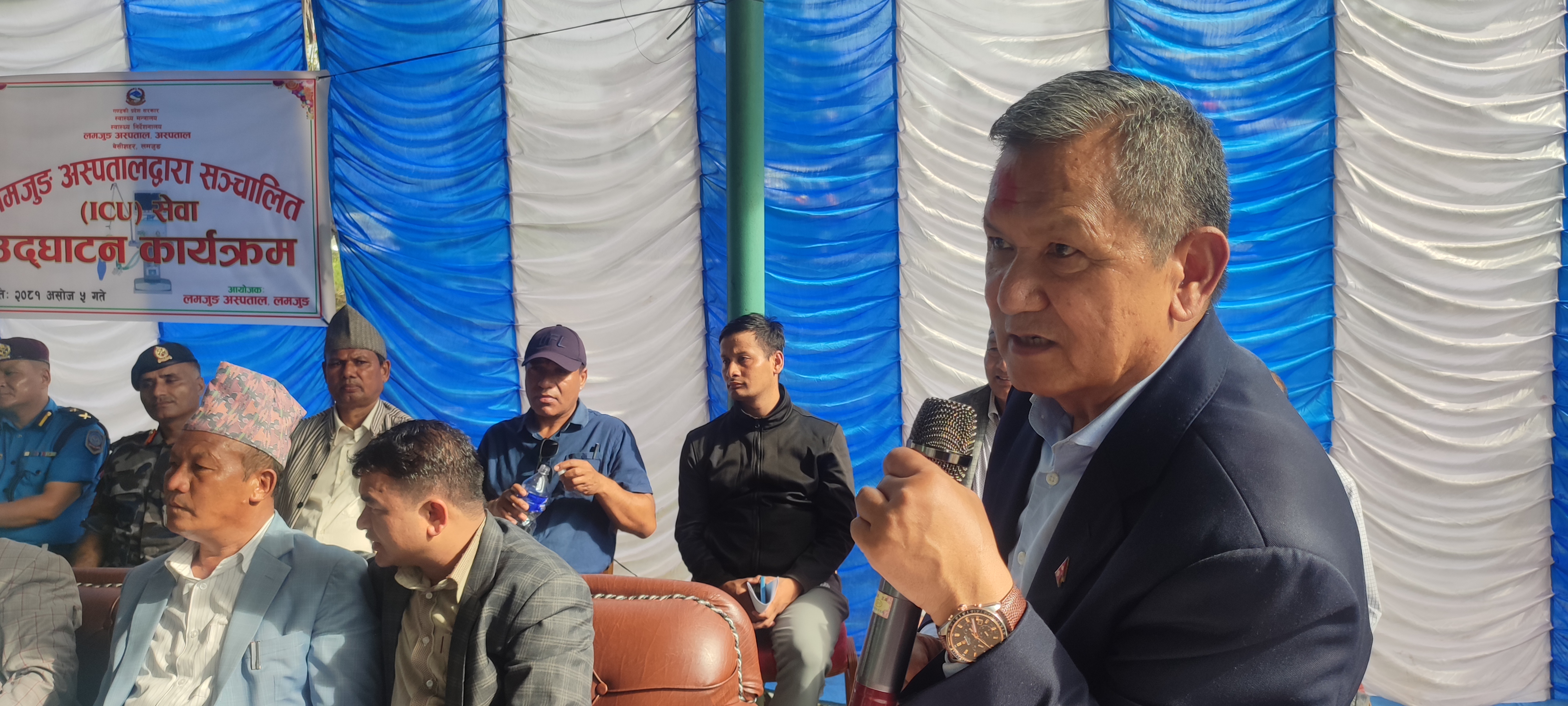 मौलिक अधिकार कार्यान्वयन गर्न सरकार प्रतिबद्ध छ: सञ्चारमन्त्री गुरुङ