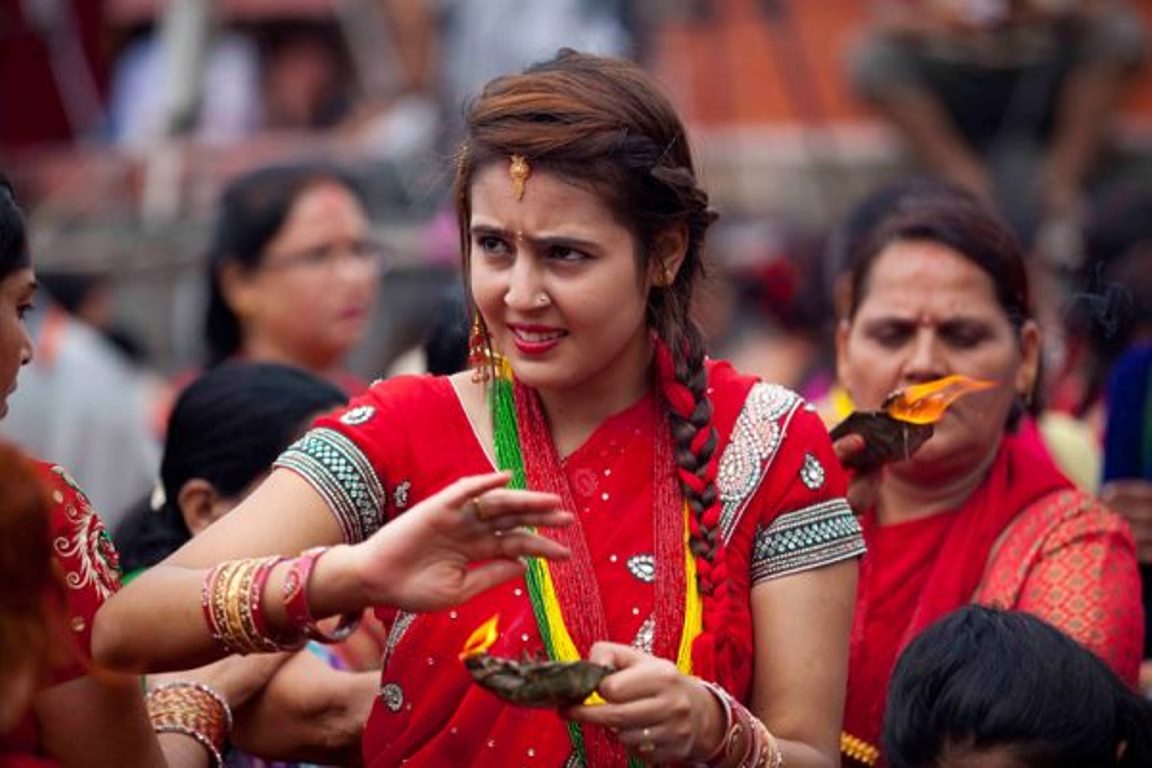 तीज गीत : कुनै नयाँ कुनै ‘रिमिक्स’