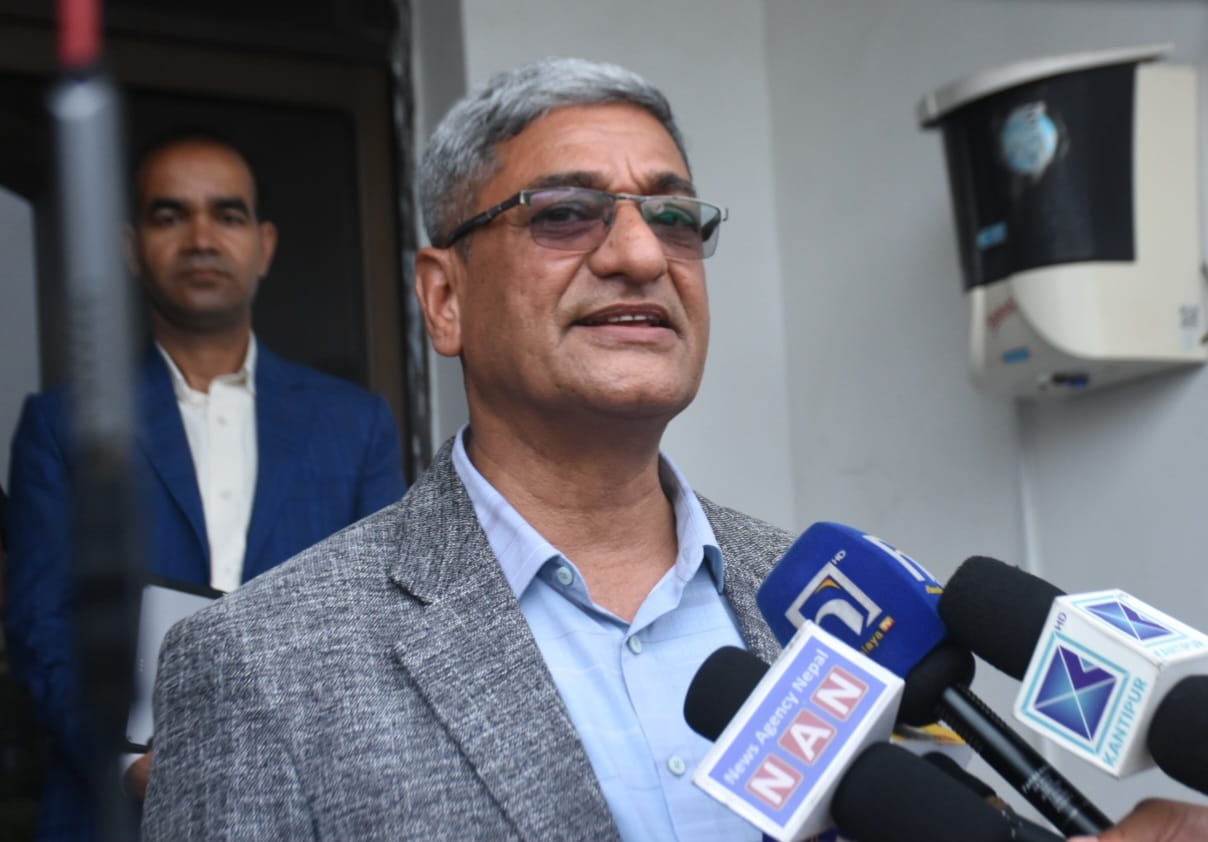 नागरिकको मानवअधिकार रक्षामा प्रतिबद्ध छौँ: गृहमन्त्री लेखक