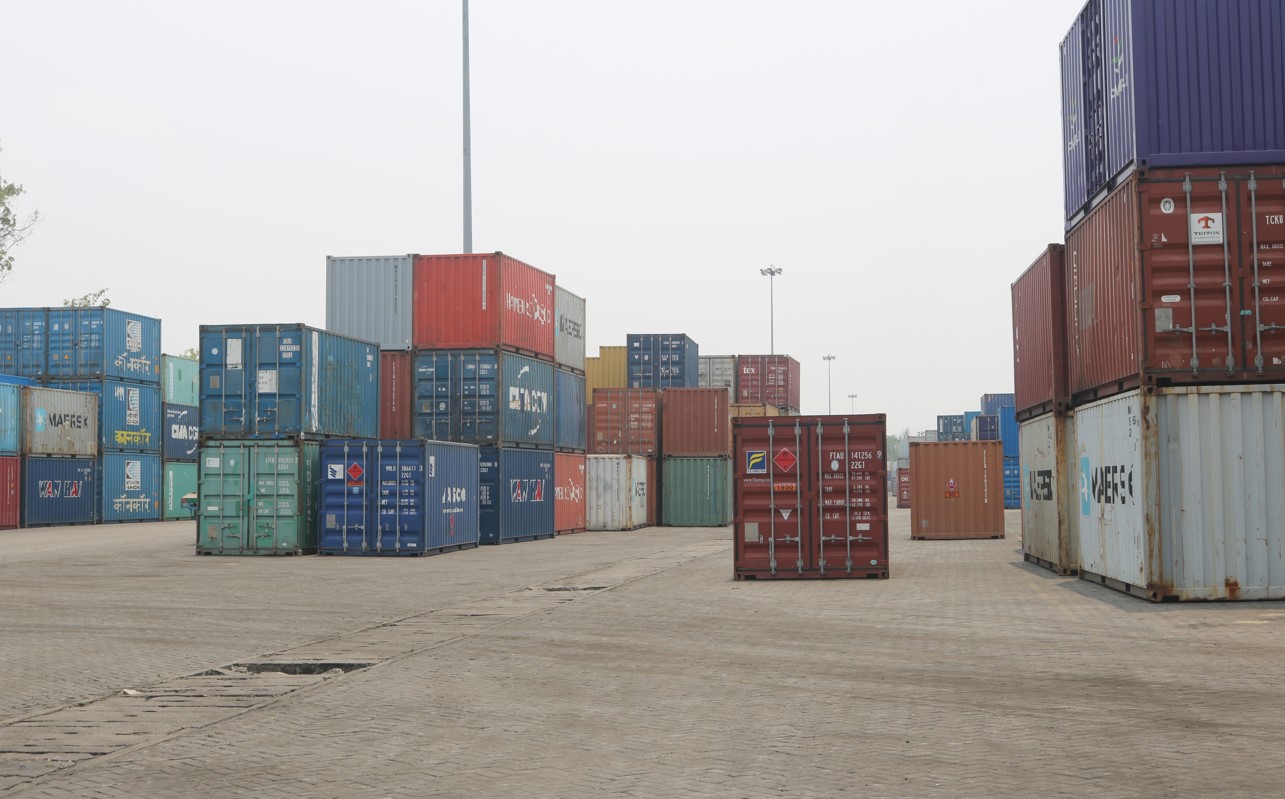 वीरगञ्ज नाकाबाट हुने आयात लयमा फर्कियो, व्यापार र उद्योग अझै फर्किएन